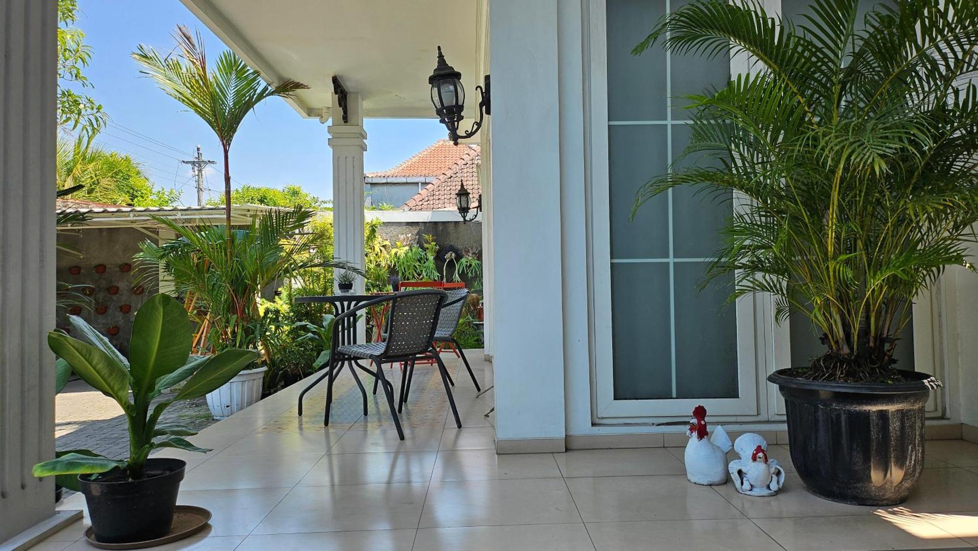 Surokarsan 9 House Yogyakarta Hotel Exterior foto