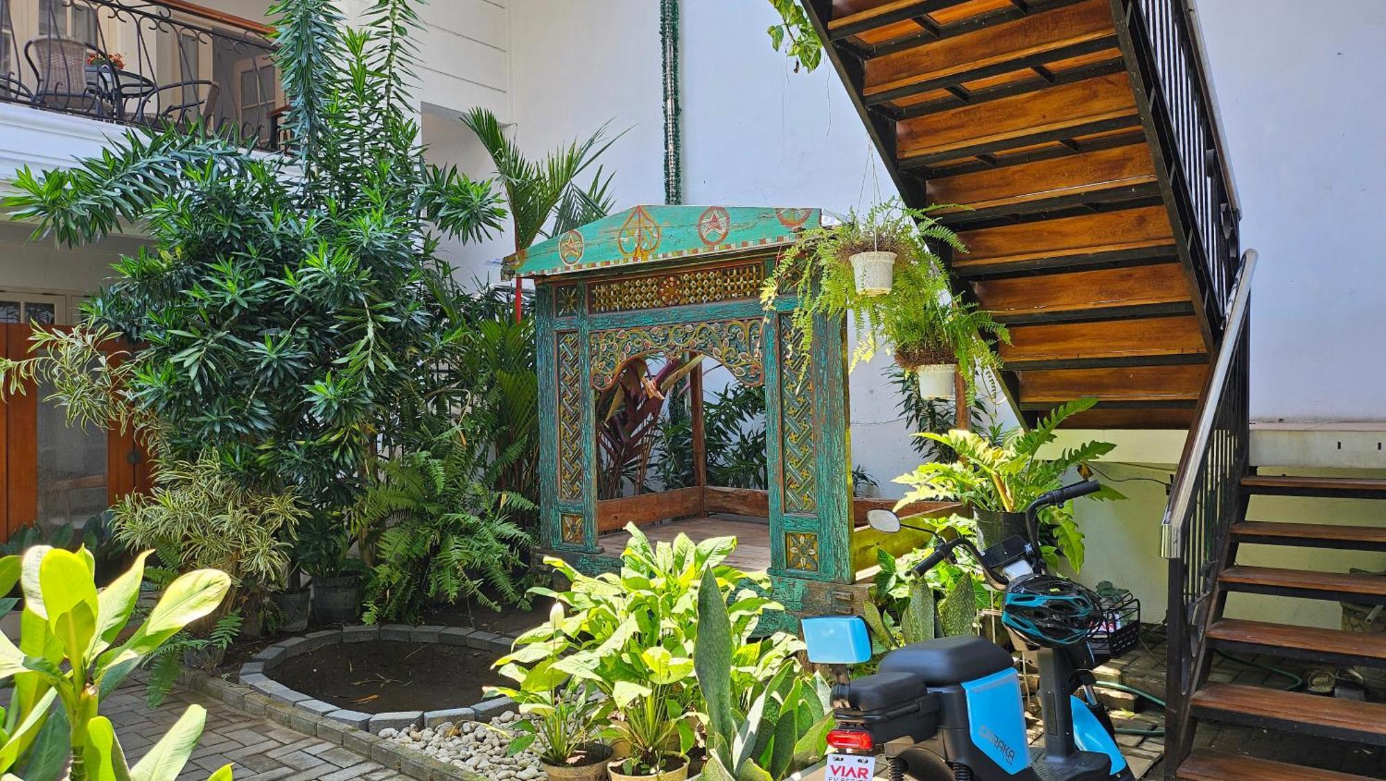 Surokarsan 9 House Yogyakarta Hotel Exterior foto
