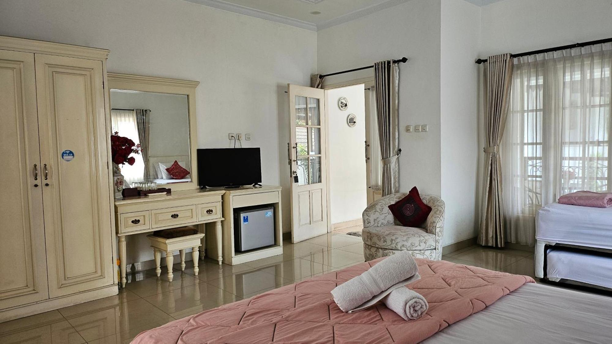 Surokarsan 9 House Yogyakarta Hotel Cameră foto