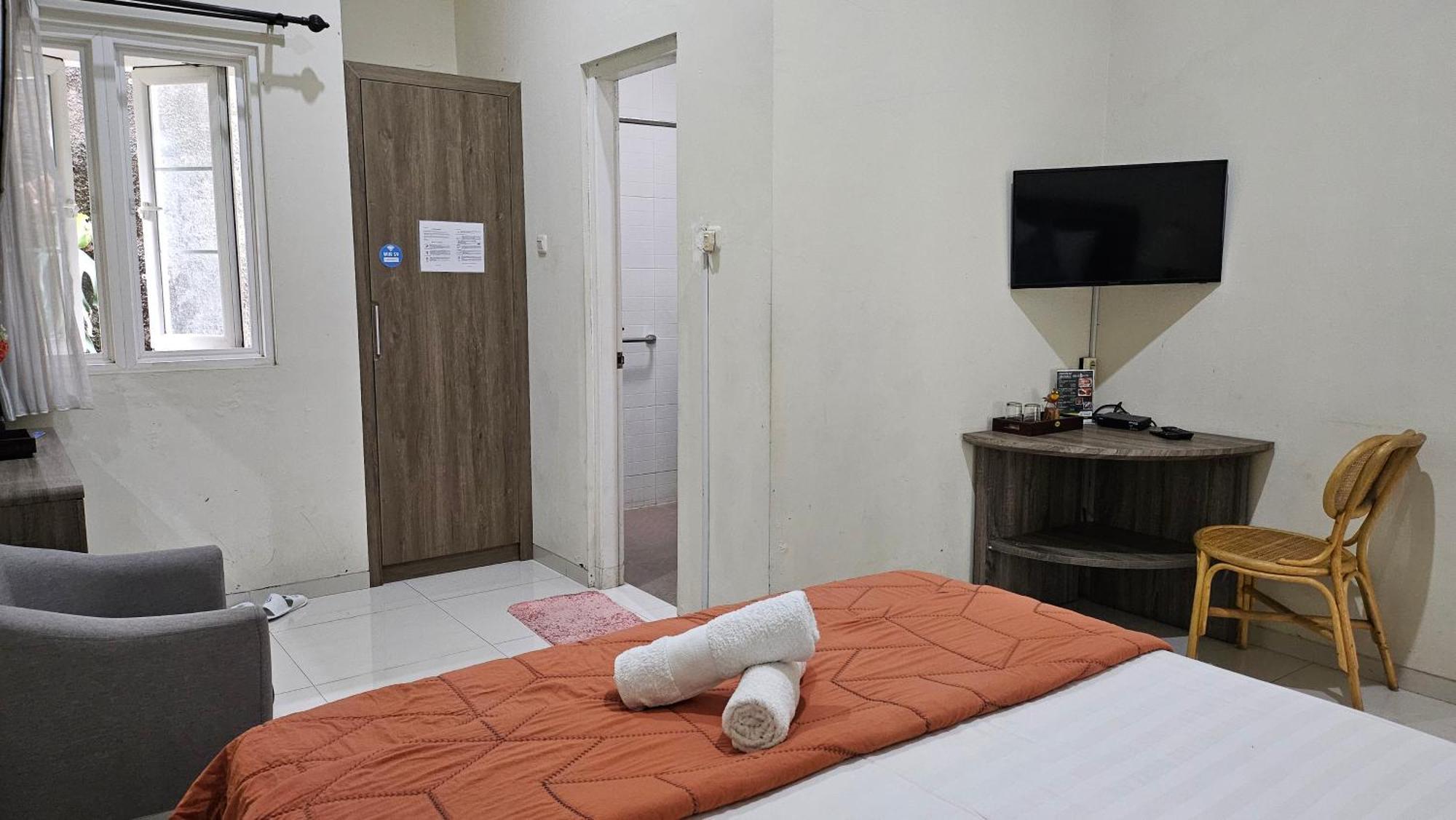 Surokarsan 9 House Yogyakarta Hotel Exterior foto